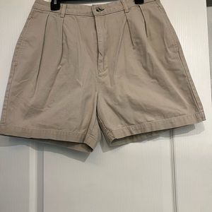 Tommy Hilfiger khaki shorts